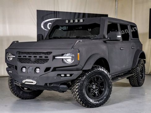 Used 2022 Ford Bronco Wildtrak image 4