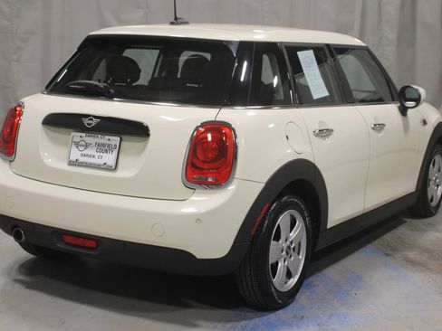 Used 2021 MINI Cooper 4-Door Hardtop w/ Storage Package FWD image 15