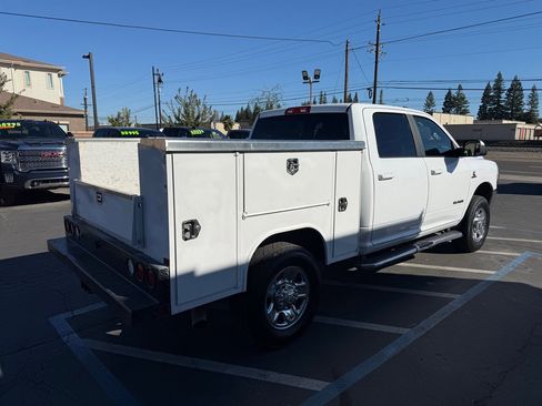 Used 2021 RAM 3500 Big Horn image 4
