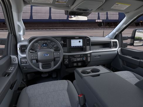 New 2026 Ford F350 4x4 Crew Cab Super Duty image 10