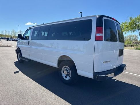Used 2025 Chevrolet Express 3500 LT w/ LT Preferred Equipment Group RWD image 3