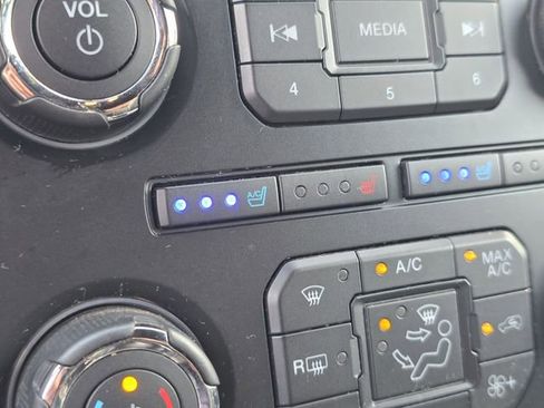 Used 2017 Ford Expedition Limited w/ Equipment Group 301A image 29