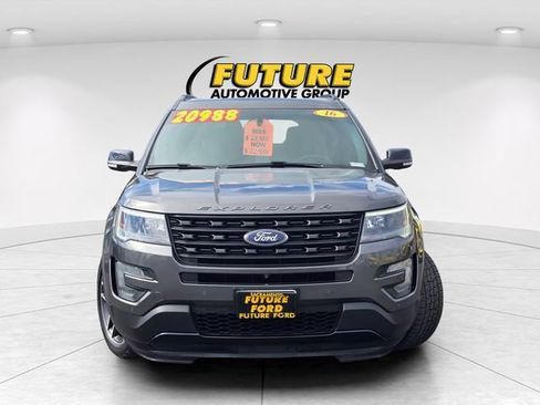 Used 2016 Ford Explorer Sport w/ Equipment Group 401A AWD/4WD image 2
