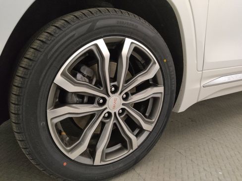 Used 2020 GMC Terrain Denali w/ Denali Premium Package FWD image 31