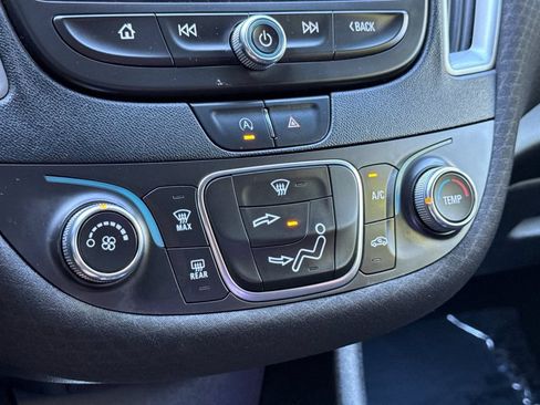 Used 2021 Chevrolet Malibu RS FWD image 19