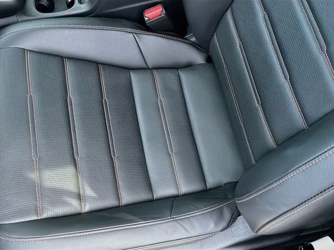 Used 2025 Honda CR-V Sport-L image 9
