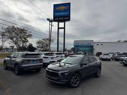New 2026 Chevrolet Trax LT w/ Sunroof Package