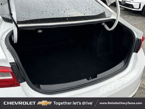 Certified 2025 Chevrolet Malibu LT image 29