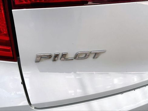 Used 2016 Honda Pilot Elite image 10