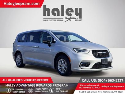 Used 2024 Chrysler Pacifica Touring-L