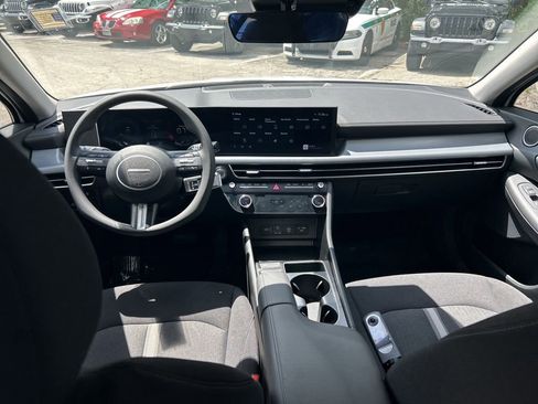 Used 2024 Hyundai Sonata SEL FWD image 29