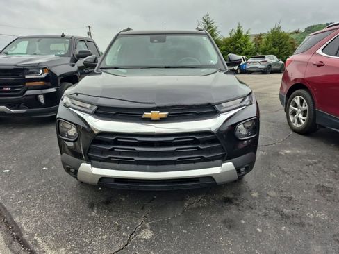 Used 2023 Chevrolet TrailBlazer LT w/ Convenience Package AWD/4WD image 2