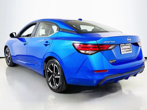 Used 2024 Nissan Sentra SV FWD image 6