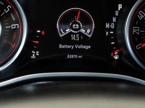 Used 2016 Dodge Challenger SXT Plus image 26