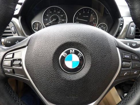 Used 2015 BMW 328i xDrive Sedan w/ Premium Package image 8