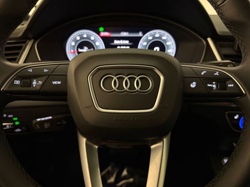 Used 2025 Audi Q5 2.0T Premium w/ Convenience Plus Package image 17