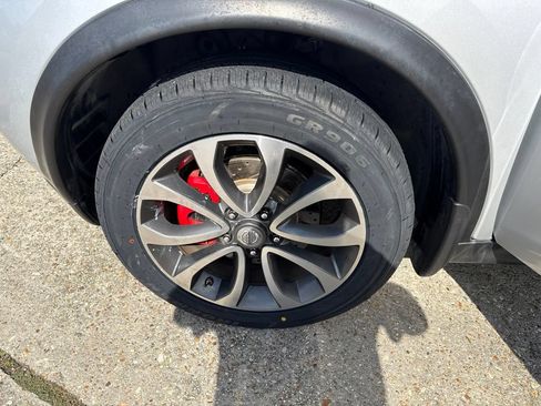 Used 2017 Nissan Juke SV w/ Technology Package FWD image 24