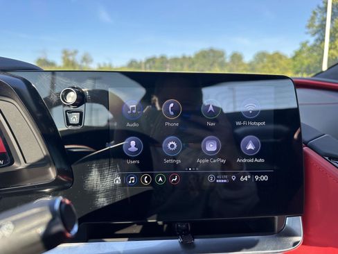 Used 2022 Chevrolet Corvette Stingray Premium Conv w/ Z51 Performance Package RWD image 24