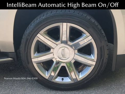 Used 2020 Cadillac Escalade Luxury AWD/4WD image 11