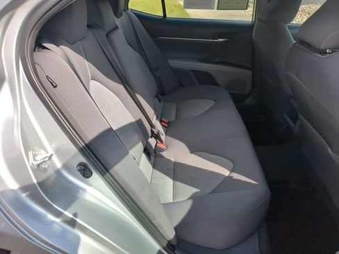 Used 2022 Toyota Camry LE FWD image 31