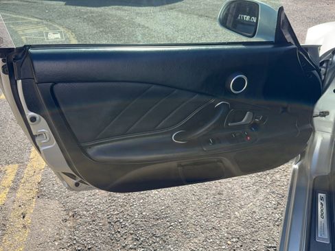 Used 2002 Honda S2000 image 13