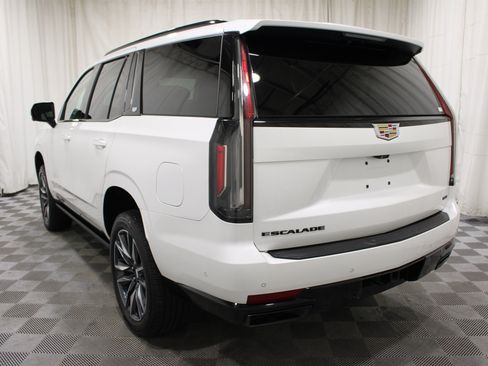 Used 2023 Cadillac Escalade Sport Platinum AWD/4WD image 37