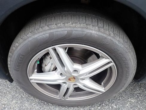 Used 2014 Porsche Cayenne S AWD/4WD image 10