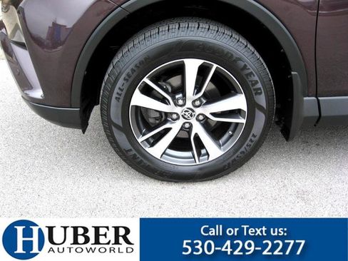 Used 2018 Toyota RAV4 XLE image 15