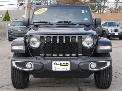 Used 2022 Jeep Gladiator Sport image 2