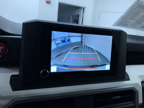 Used 2024 Toyota Tacoma TRD Off-Road image 22