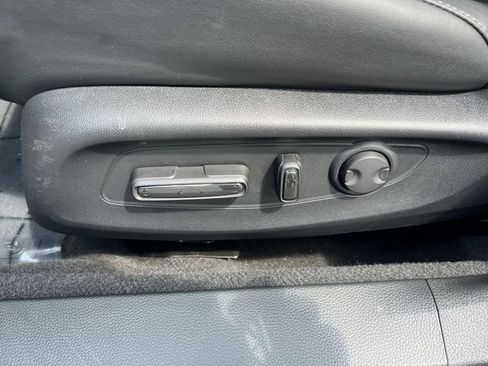 Used 2025 Honda Accord Touring image 10