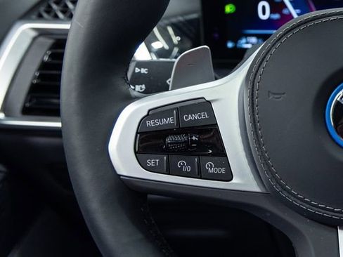 Certified 2025 BMW X5 xDrive50e w/ M Sport Package image 15