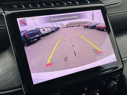 Used 2022 Jeep Grand Cherokee L Limited w/ MOPAR Finishing Package image 33