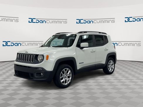 Used 2016 Jeep Renegade Latitude AWD/4WD image 4