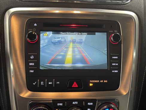 Used 2015 GMC Acadia SLT FWD image 11