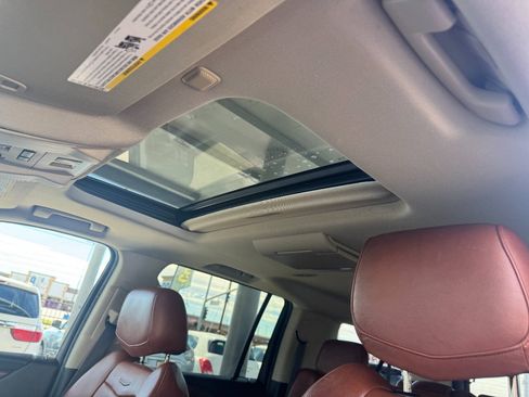 Used 2015 Cadillac Escalade ESV Luxury AWD/4WD image 24