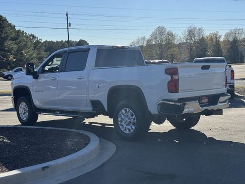 Used 2022 Chevrolet Silverado 2500 LT w/ Convenience Package image 9