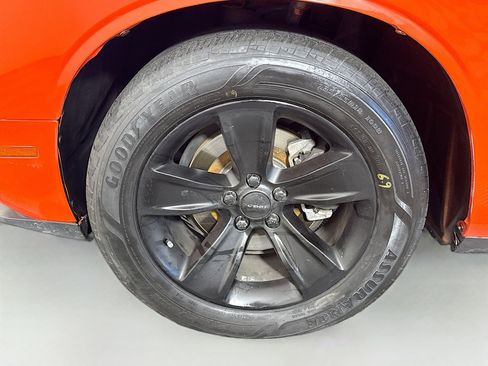 Used 2020 Dodge Challenger SXT image 36