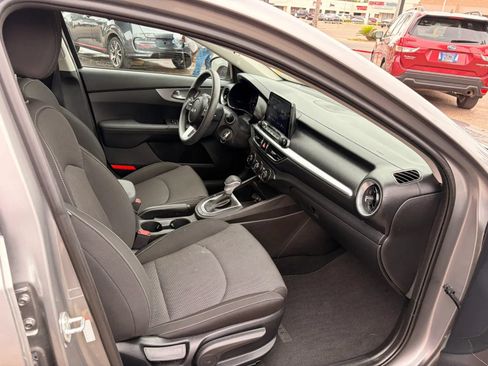 Used 2023 Kia Forte LXS FWD image 27