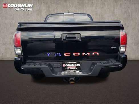 Used 2023 Toyota Tacoma TRD Sport image 4