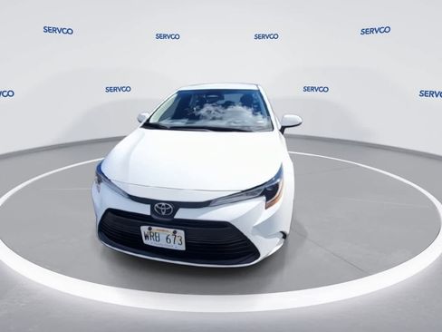 Used 2023 Toyota Corolla LE image 3