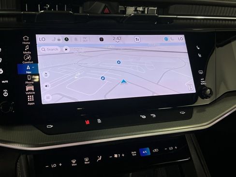 Used 2024 Jeep Wagoneer Launch Edition image 16