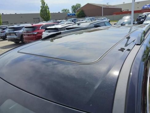 Used 2026 GMC Acadia Denali AWD/4WD image 5