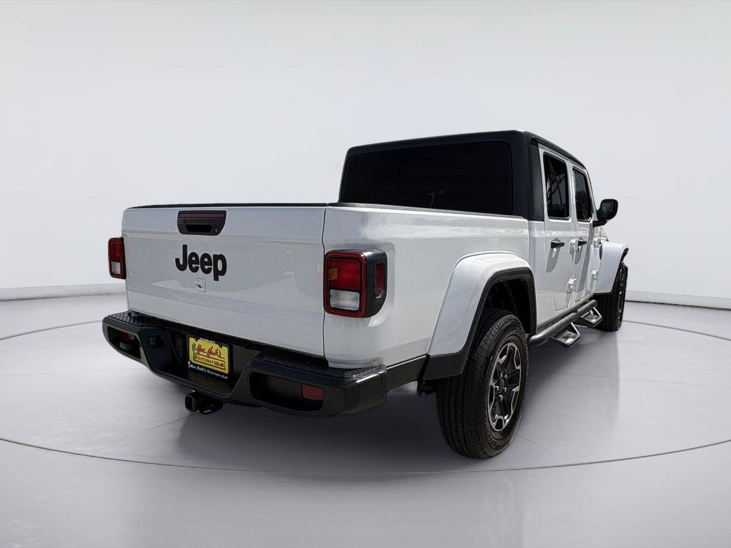 Used 2022 Jeep Gladiator Sport AWD/4WD image 7