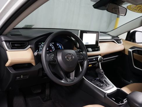 Certified 2025 Toyota RAV4 LE image 11