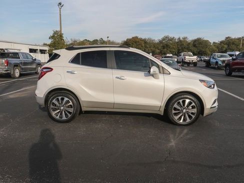 Used 2017 Buick Encore Essence image 11