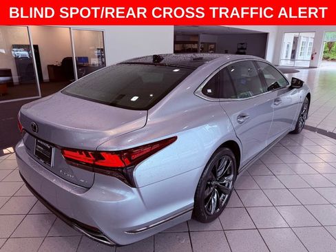 Used 2023 Lexus LS 500 F Sport w/ Accessory Package (Z2) AWD/4WD image 8