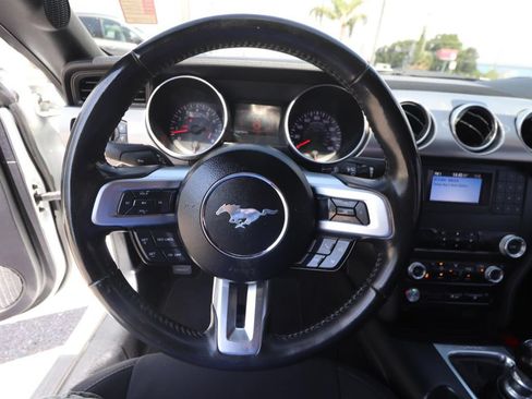 Used 2019 Ford Mustang GT RWD image 17