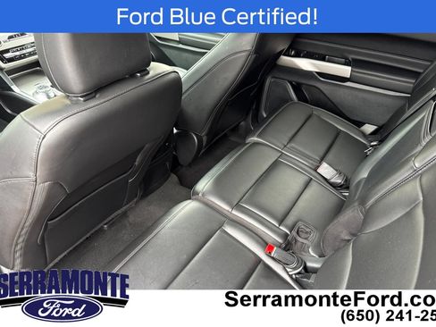 Used 2023 Ford Explorer XLT w/ Equipment Group 202A RWD image 15