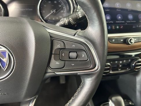 Used 2021 Buick Encore GX Essence AWD/4WD image 17